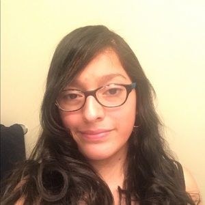 Meet your Posher, Marisa